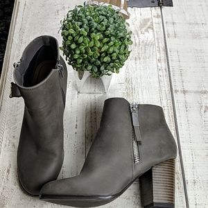 Apt. 9 block heel booties